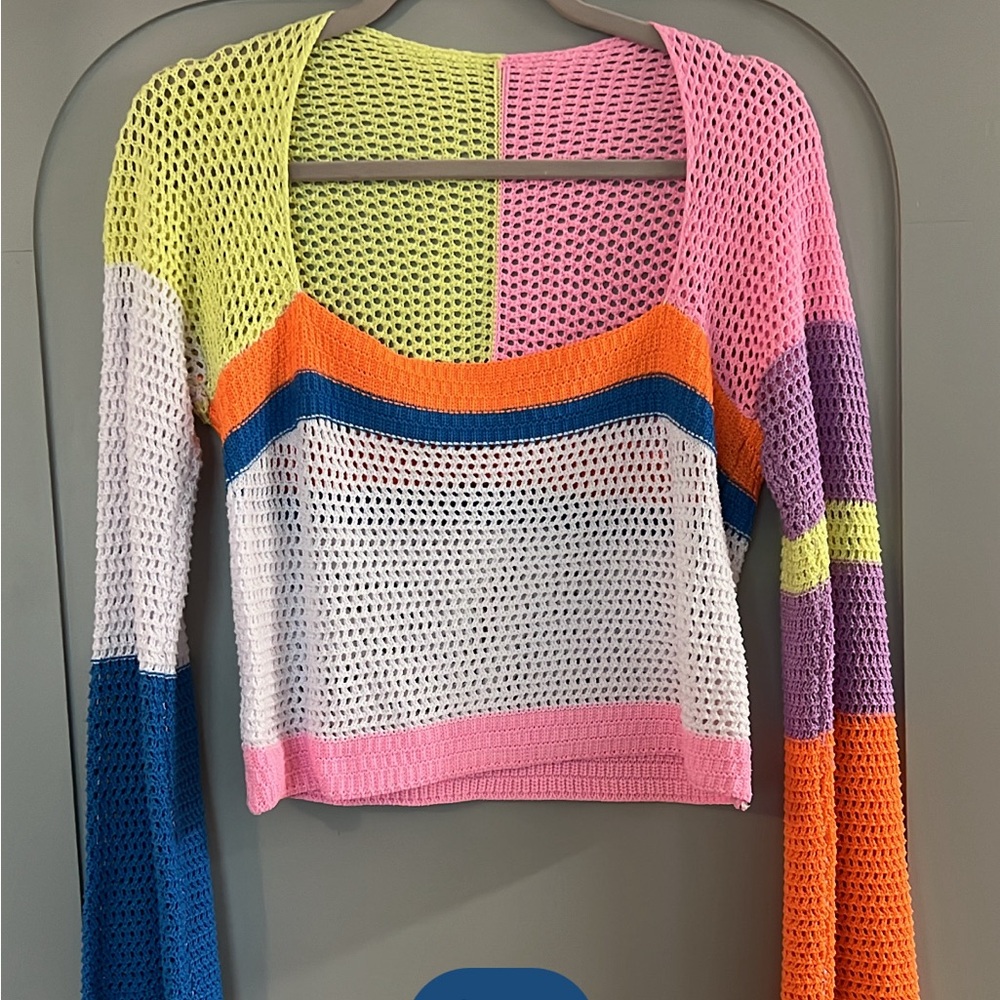 Knitted colorful long sleeve crop top